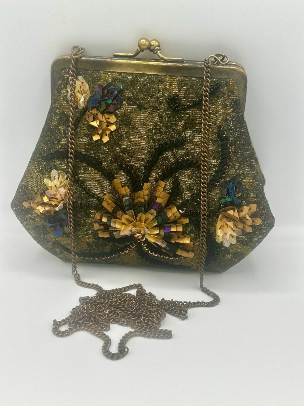 Gorgeous Embellished Floral Beaded Sequin Kiss Lock Crossbody Purse